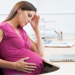 Praca w ciąży – jakie przysługują Ci przywileje